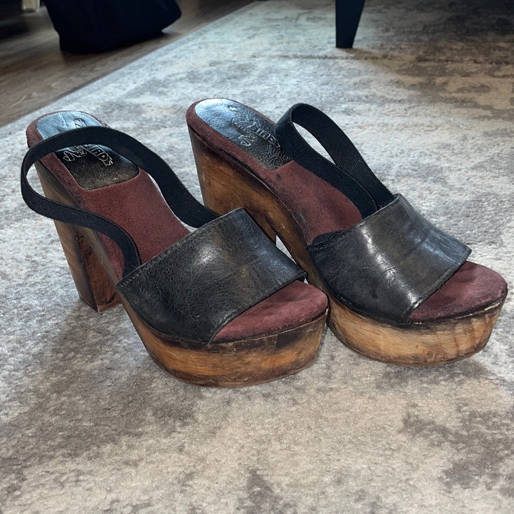 Steve Madden platform heel